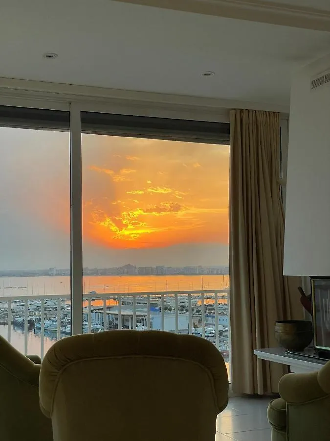 Luxury Family Apartment In Roses