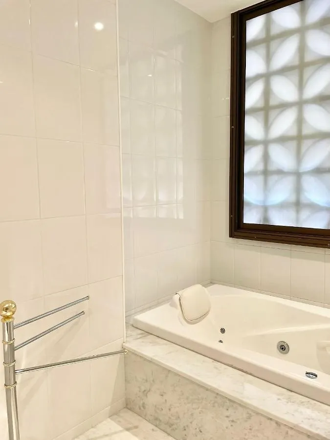 Luxury Family Apartment In Roses