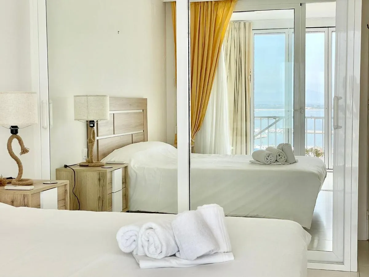Luxury Family Apartment In Roses