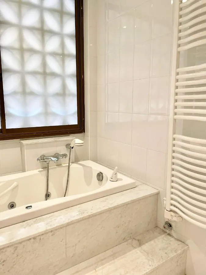 Luxury Family Apartment In Roses Spain