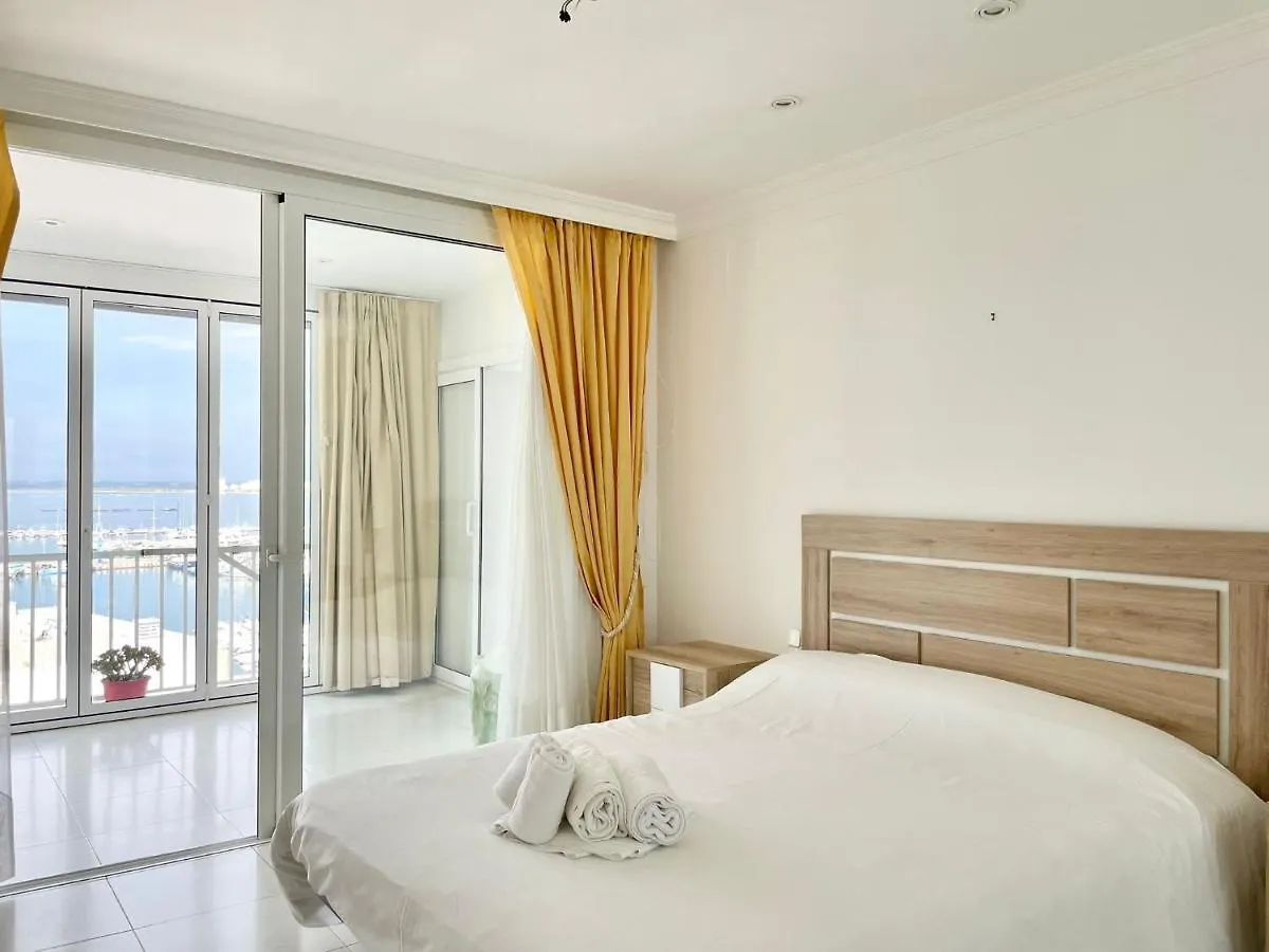 Luxury Family Apartment In Roses